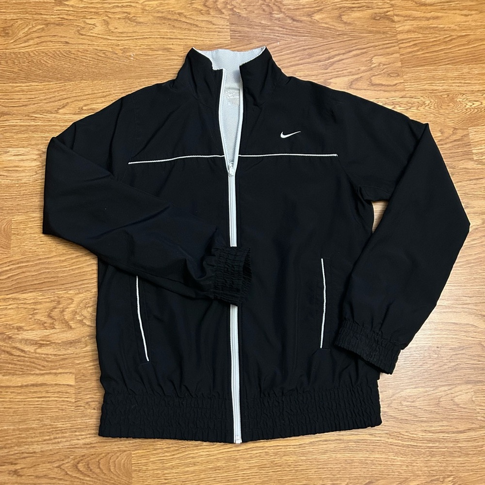 SOLD Black Nike windbreaker